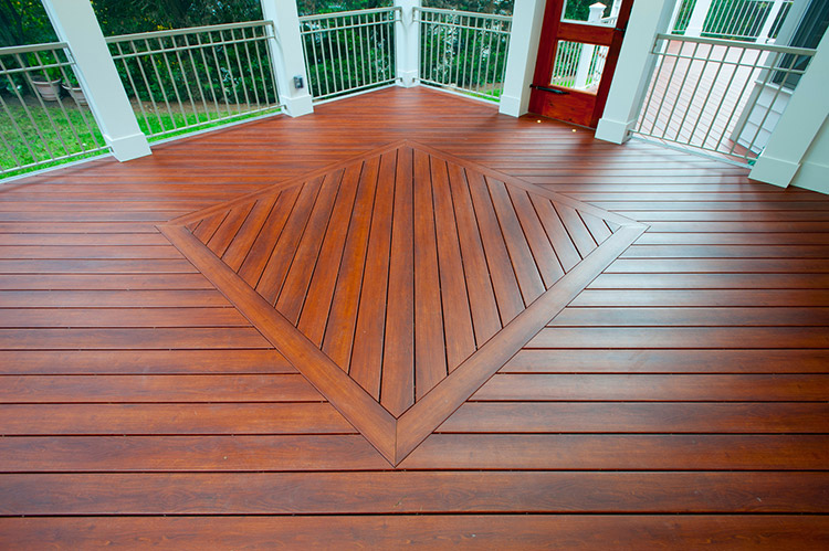 Zuri Decking Image