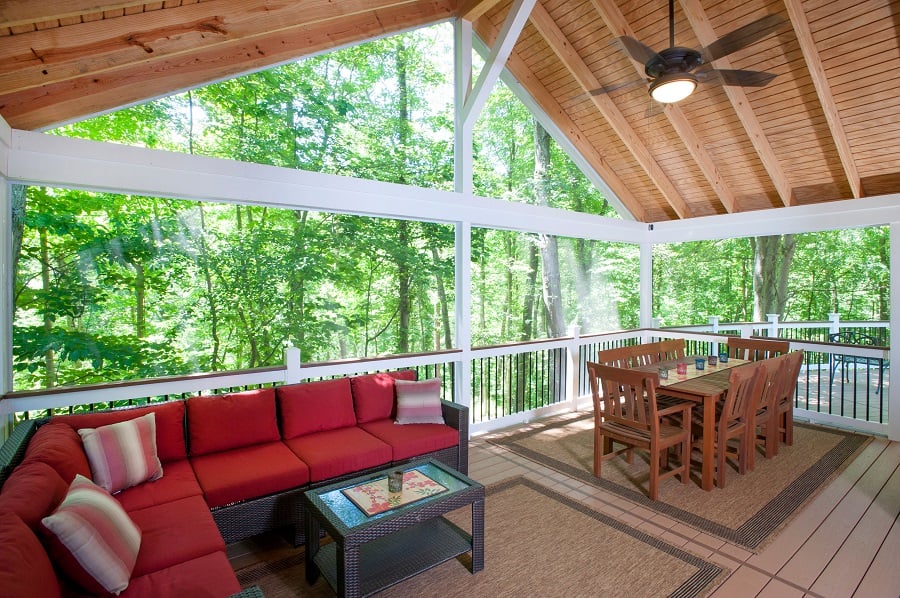 AZEK screen porch with Deckorators Classic Balusters and SCREENEZE in Darnestown, Maryland
