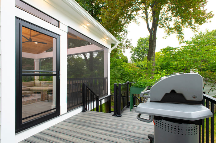 falls church screened porch and deck  3