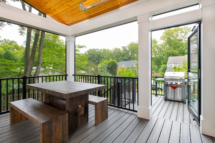 falls church screened porch and deck 9