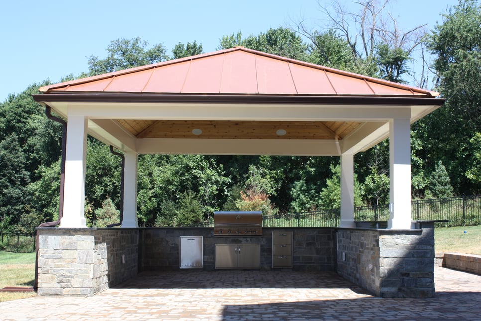 covered patio backyard kitchen in Fulton, Maryland