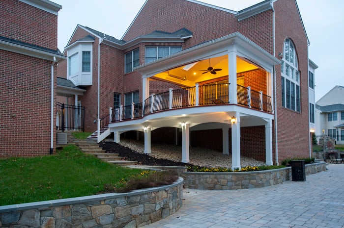 screen_porch_deck_retractable_screens_va_(2)