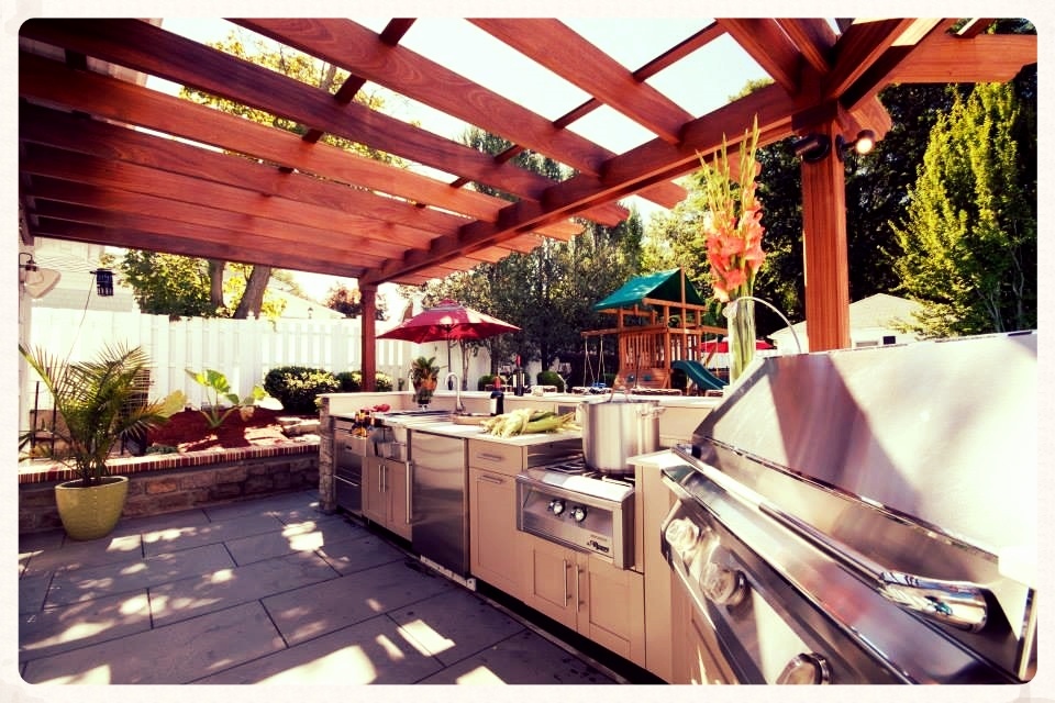 danver-stainless-outdoor-kitchen-fall-river_3-775839-edited.jpg