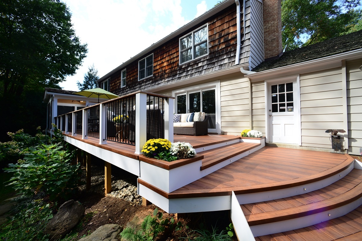 zuri deck design with outdoor lighting during the day in potomac, maryland