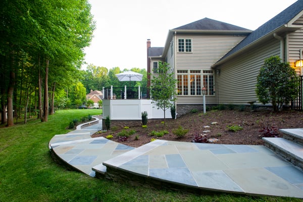 curved_flagstone_patio_walkway_and_retaining_wall_3