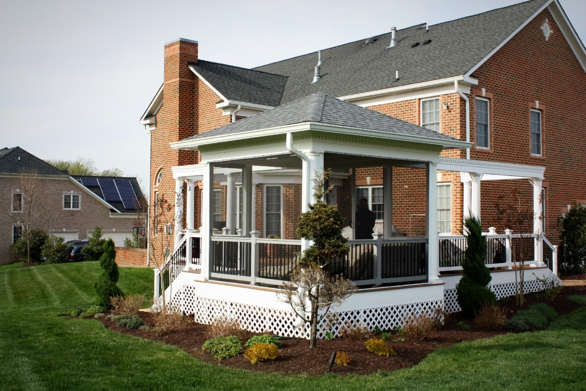 fiberon-screened-porch-howard-county-maryland-572633-edited