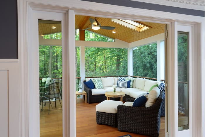 zuri_deck_and_hardwood_screened_porch (23)