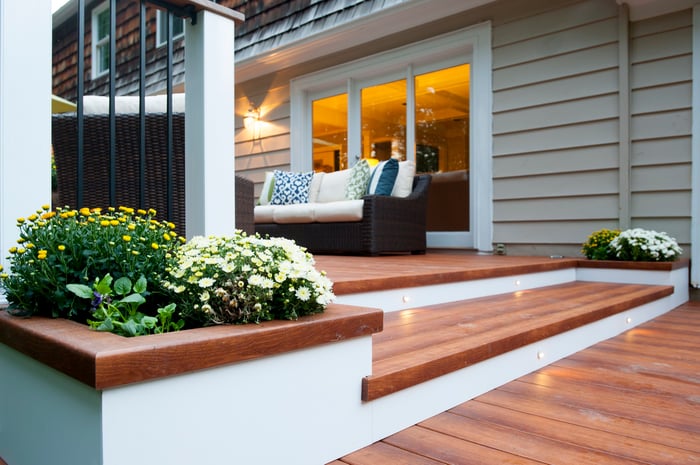 zuri_deck_and_hardwood_screened_porch (47)