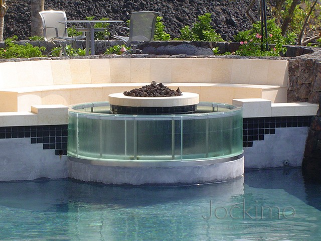 hawaiiprivateresidence_glassfirepit_front-670-2000-2000-100