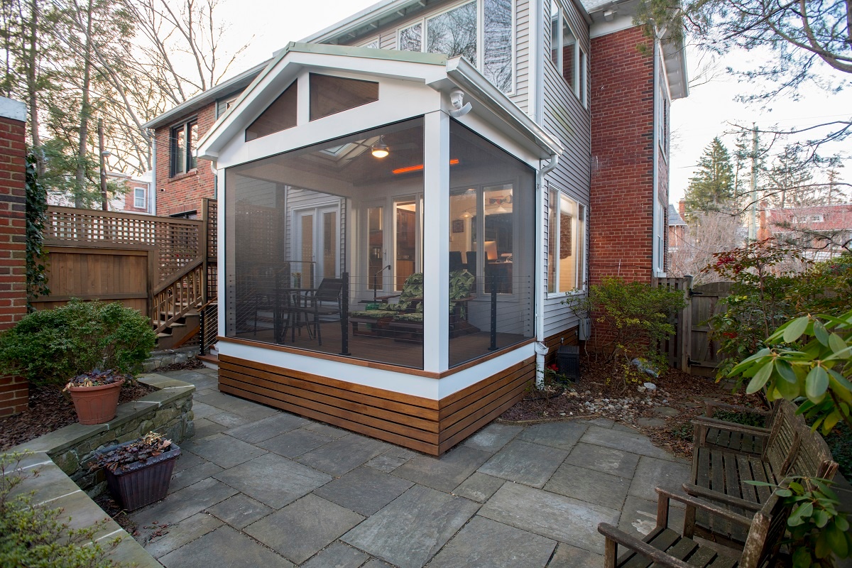 screened porch design in the dmv area with screeneze screening panels
