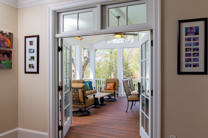 screened_porch_with_high_performance_materials_and_deck_accessories_bethesda_maryland (19)