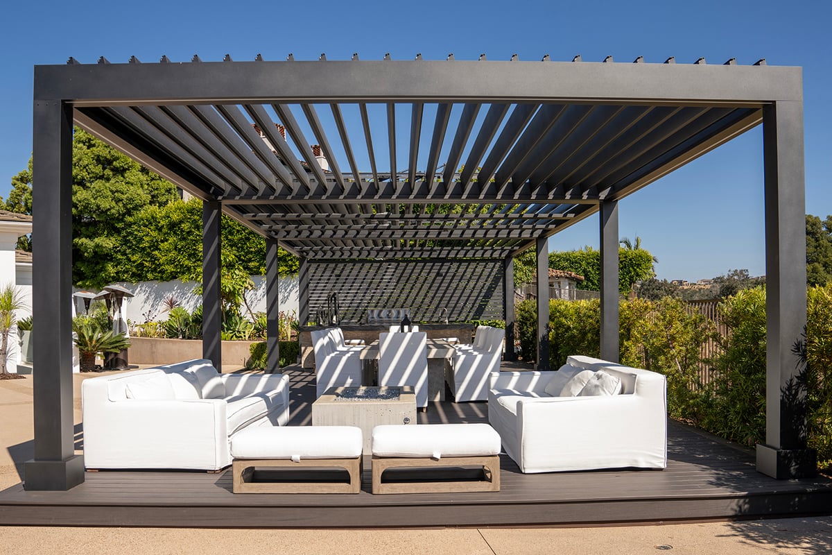 outdoorelementsusa.comwp-contentuploads202409main-photo-solace-louvered-pergola outdoorelementsusa.comwp-contentuploads202409main-photo-solace-louvered-pergola