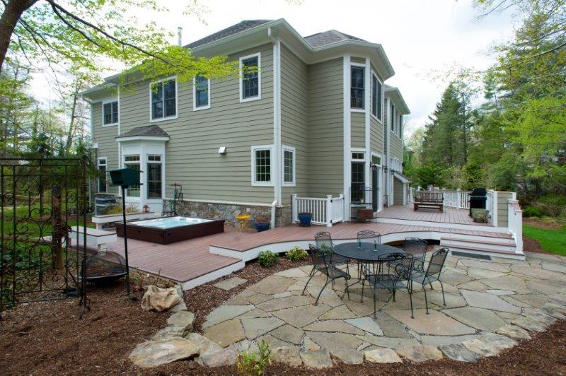 curved WOLF ASA decki and flagstone patio in Maryland