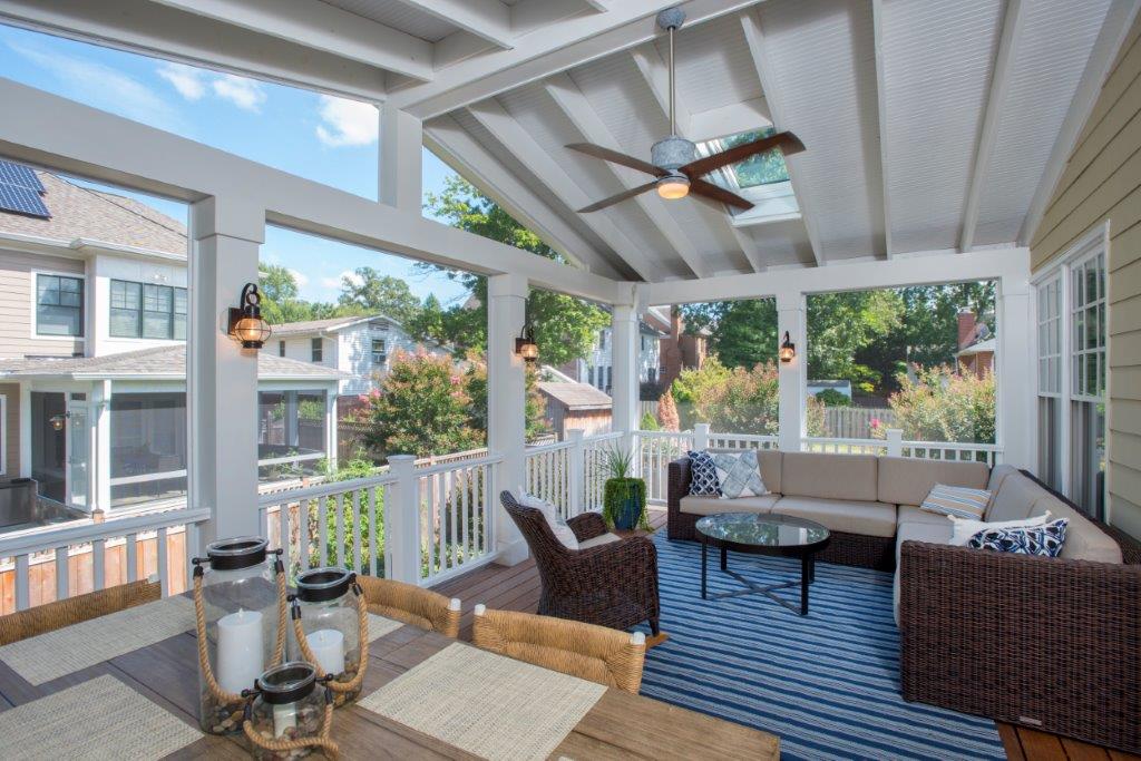 screened porch dining area