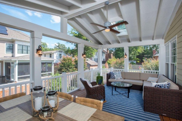 screened porch dining area