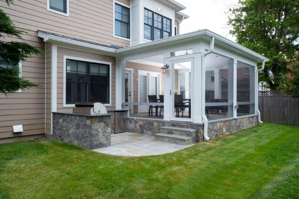 Flagstone Screened Porch With Outdoor Kitchen In Bethesda Maryland - Screened In Patio With Outdoor Kitchen