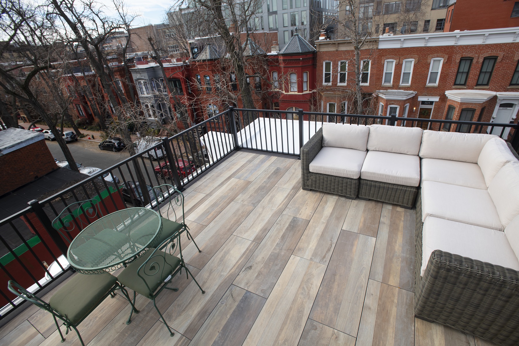 logans-circle-rooftop-deck-with-archatrak-deck-tiles (1)