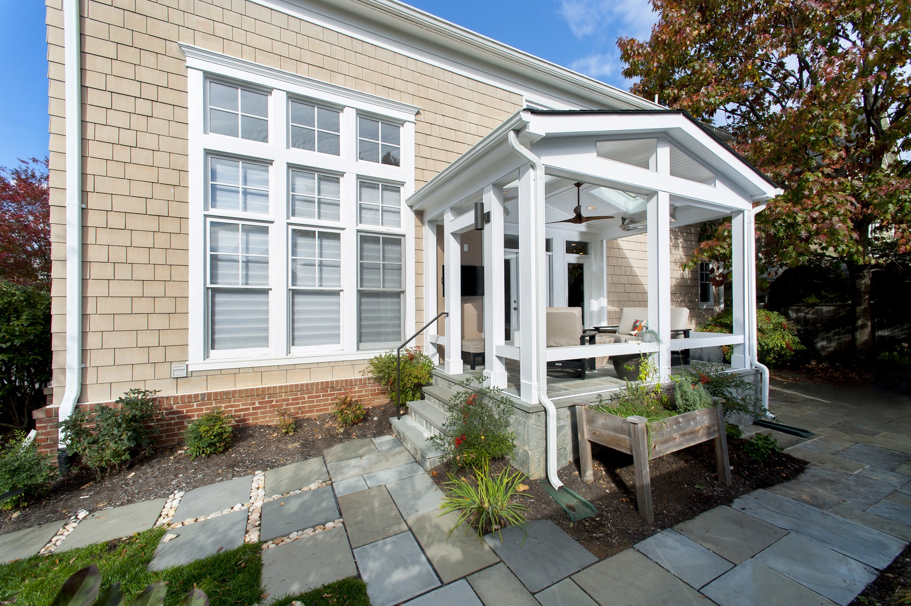 raised_flagstone_porch_design_chevy_chase (5)