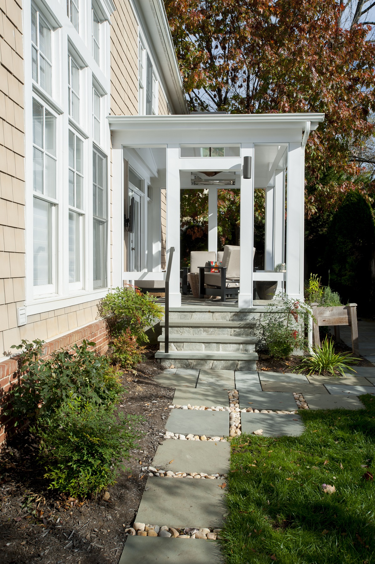 raised_flagstone_porch_design_chevy_chase (6)