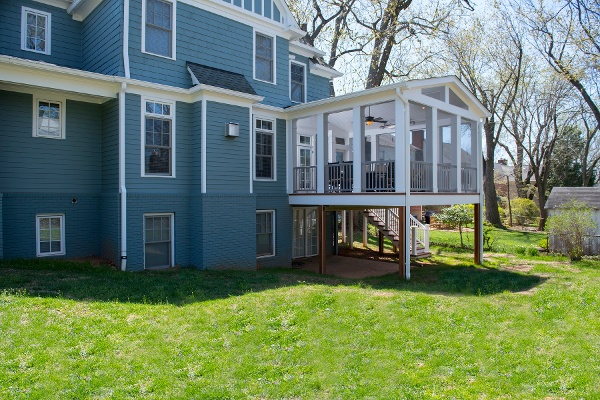 screened_porch_with_high_performance_materials_and_deck_accessories_bethesda_maryland (22)