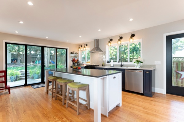 custom_interior_kitchen_remodel_wood_floors_painted_cabinets_washington_dc (5)