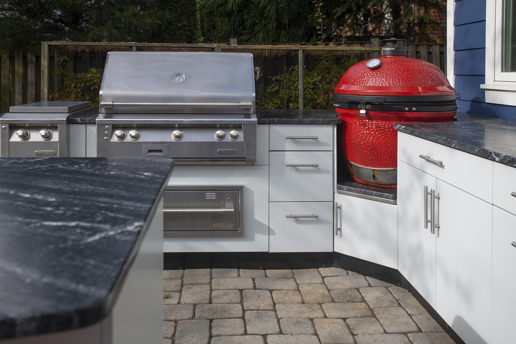 Danver Outdoor Kitchen Design In Falls Church With Granite Countertops